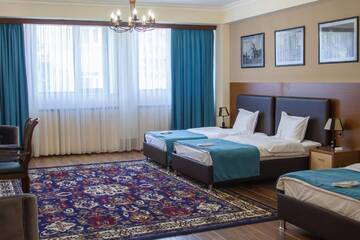 Фотографии Отель Hotel Plaza Viktoria г. Гюмри (Армения) №1 Фото Отель Hotel Plaza Viktoria г. Гюмри 1