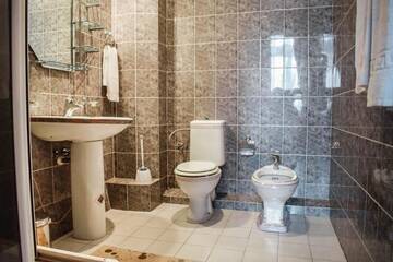 Фото номера Трехместный номер Отель Araks Hotel Complex г. Гюмри 8